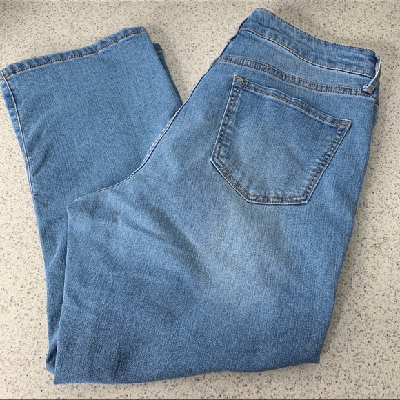 Nine West Chrystie Capris - Picture 2 of 5